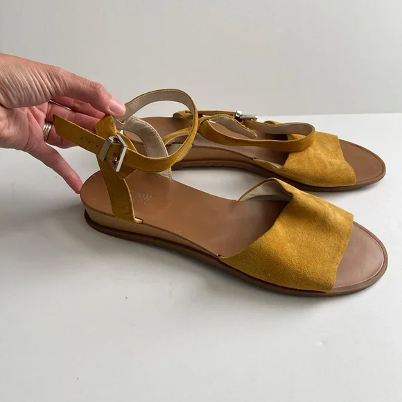 Kenneth Cole Reaction Jolly Burnt Mustard Suede Leather Upper Sandal Size 10 - Picture 4 of 11